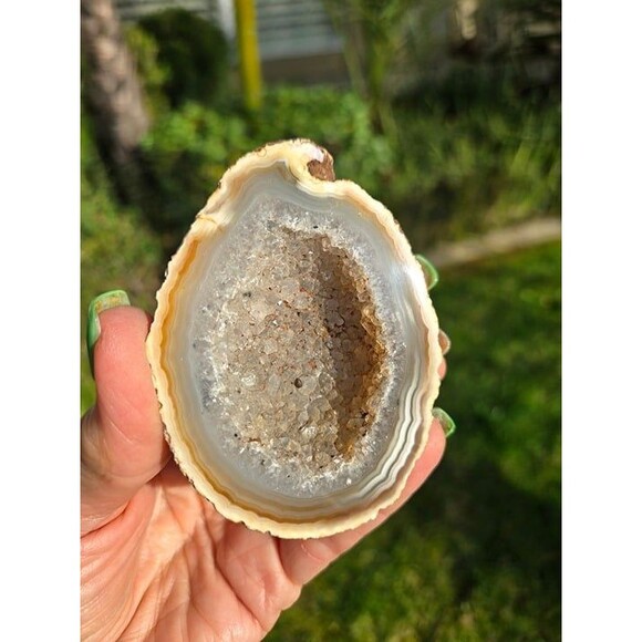 Natural Agate Geode with a Large Druzy Center - Picture 8 of 9